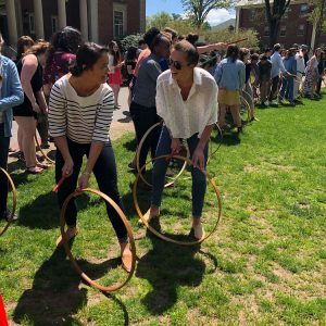 Hoop roll
