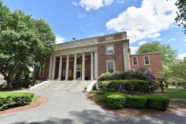 the-madeleine-clark-wallace-library-wheaton-college-massachusetts