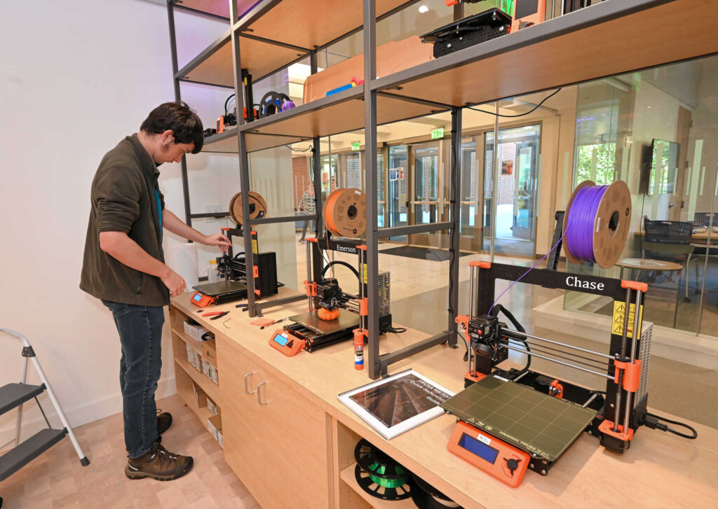 Student in Wheaton Makerspaces