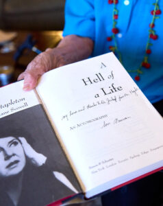 The inside cover of a book titled A Hell of a Life, signed by Maureen Stapleton.